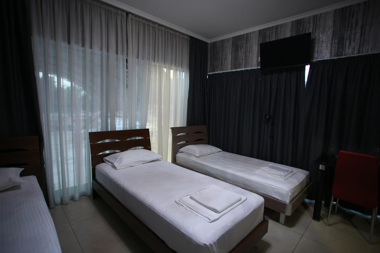 Hotel Okriba Тбілісі Екстер'єр фото