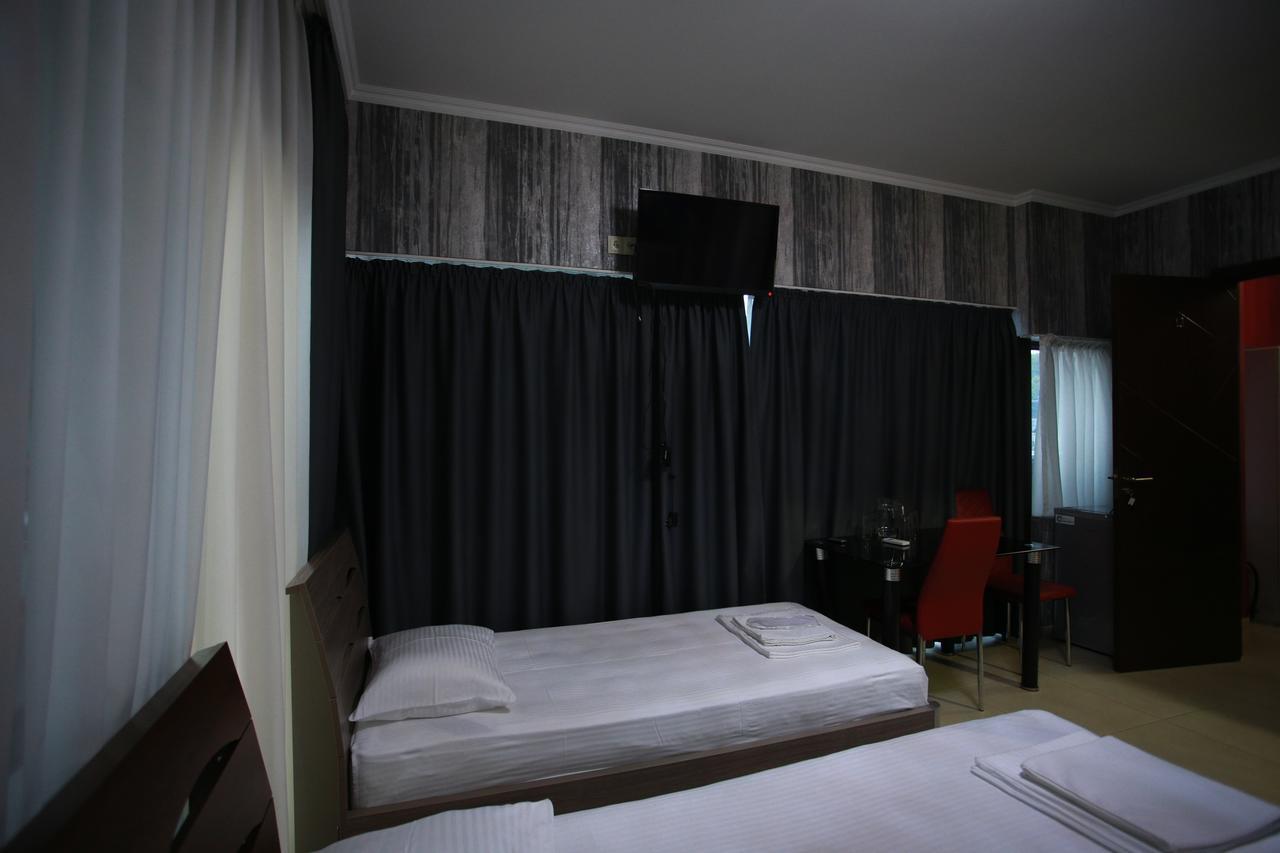 Hotel Okriba Тбілісі Екстер'єр фото