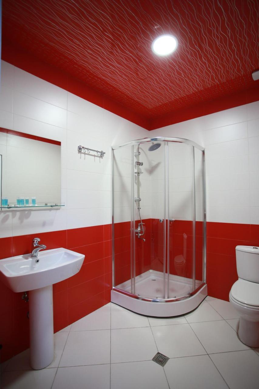 Hotel Okriba Тбілісі Екстер'єр фото